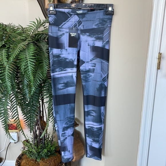 Brand New Reebok Lux Bold Tight Speedwick Training Leggings - Picture 1 of 12